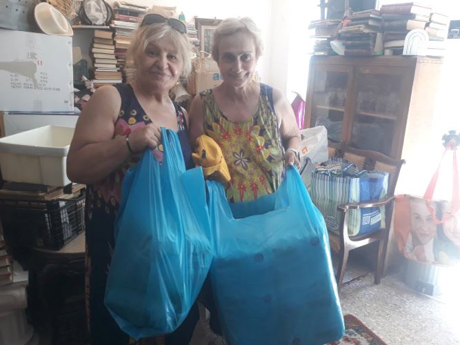 Παραδώσαμε πάνες στο Σύλλογο Οικογενειών παιδιών ΑΜΕΑ "ΗΛΙΟΣ"
