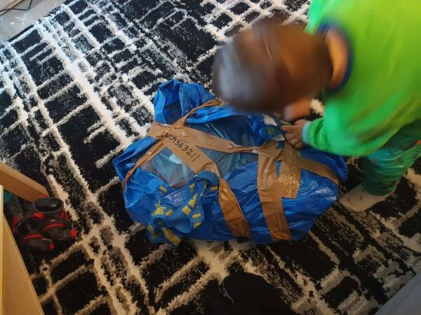 Αποστείλαμε παιχνίδια σε μια μονογονεική οικογένεια