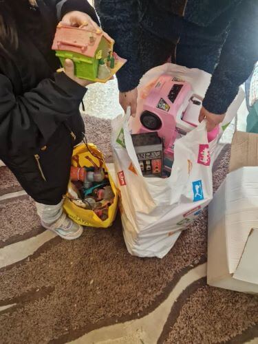 Χαρίσαμε χαμόγελα με παιδικά παιχνίδια